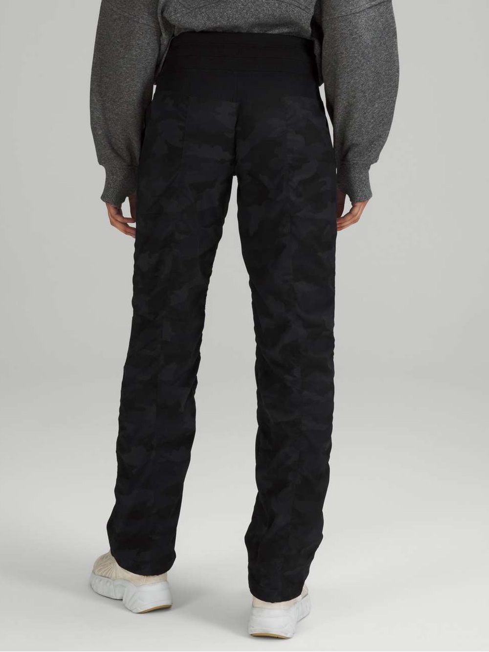 Lululemon Dance Studio Mid-Rise Pant
Heritage 365 Camo Deep Coal Multi 
Size 4 - Picture 3 of 9